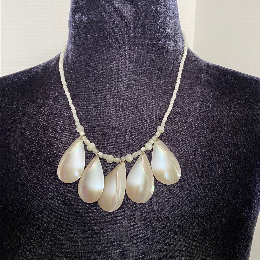 Vintage 70’s Mother of Pearl Statement Necklace